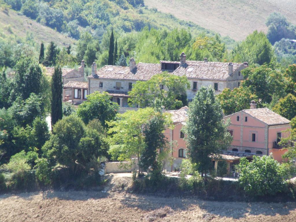 Agriturismo La Campana Villa Montefiore dell'Aso ภายนอก รูปภาพ