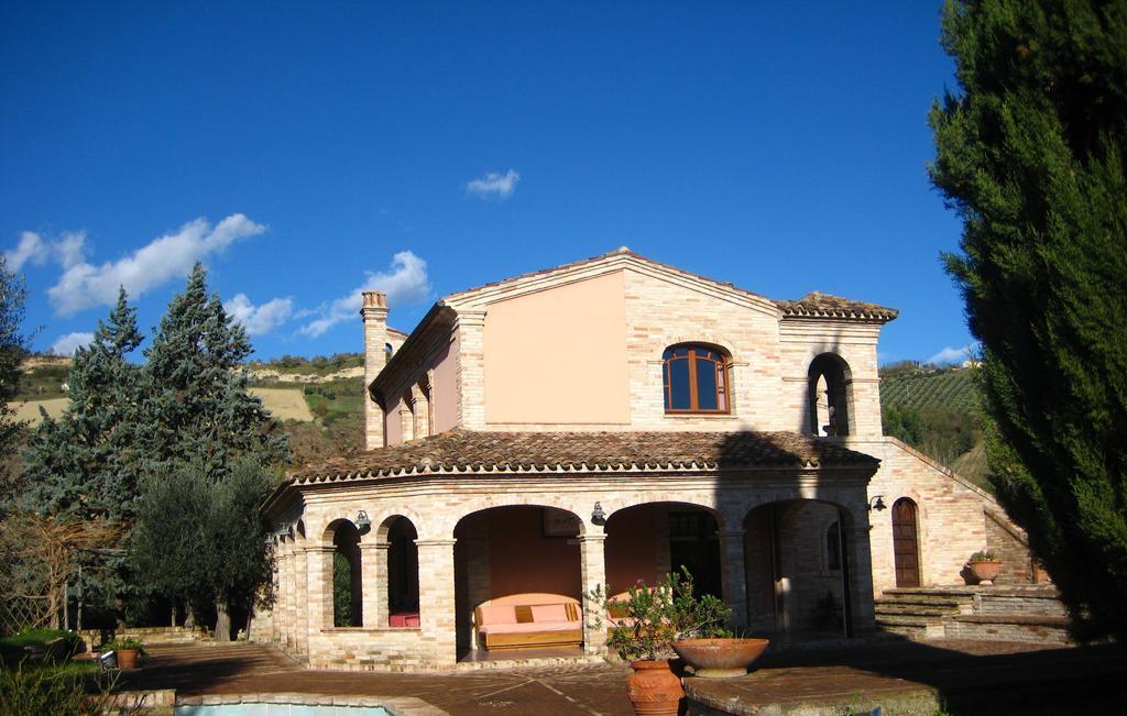 Agriturismo La Campana Villa Montefiore dell'Aso ภายนอก รูปภาพ