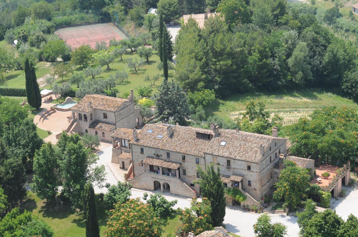 Agriturismo La Campana Villa Montefiore dell'Aso ภายนอก รูปภาพ